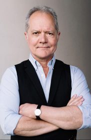 tim walters headshot